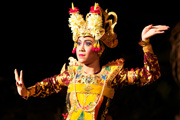 Tari Legong Narwastu